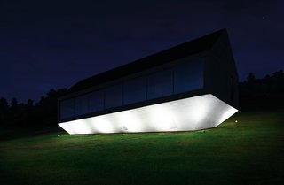 A Striking Modern House Built In A Pastoral Landscape - Photo 7 of 7 -