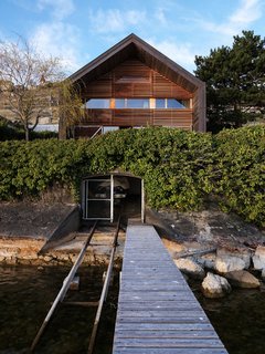 House on the Water by Galletti & Matter Architectes - Photo 1 of 10 -