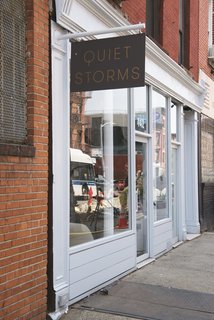 The shop is located on a busy commercial stretch of Grand Street in Williamsburg. "The location required a quiet oasis," architect Elizabeth Roberts <span style="line-height: 1.8;">says</span><span style="line-height: 1.8;">. </span>