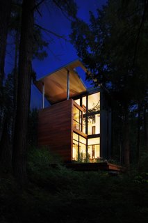 Is it Any Surprise a Sculptor Had a Hand in This Home? - Photo 4 of 4 -