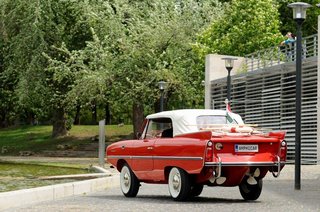 The Amphicar 770 Is A Car No One Understands, Everyone Loves - Photo 1 of 11 -