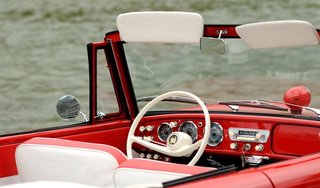 The Amphicar 770 Is A Car No One Understands, Everyone Loves - Photo 3 of 11 -