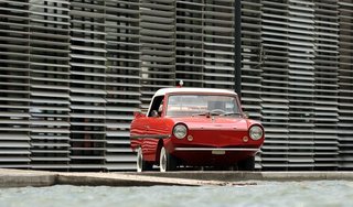 The Amphicar 770 Is A Car No One Understands, Everyone Loves - Photo 8 of 11 -
