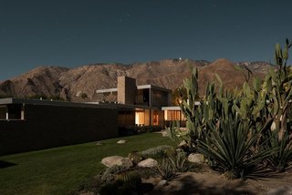 Here's Palm Springs In All Its Nighttime Glory - Photo 3 of 15 -
