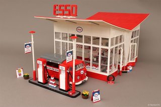 A Modernist Gas Station Made From Lego Is Fit For Any Shelf - Photo 1 of 6 -