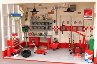 A Modernist Gas Station Made From Lego Is Fit For Any Shelf - Photo 3 of 6 -
