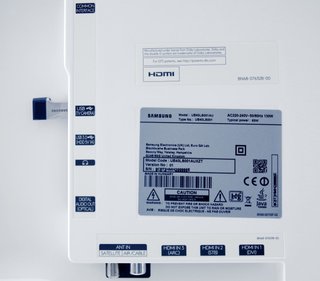 Samsung Serif: A Midcentury Modern Television - Photo 8 of 12 -