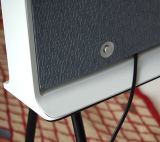 Samsung Serif: A Midcentury Modern Television - Photo 7 of 12 -