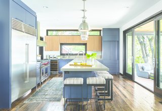 Modern, Lakeside Living in Minneapolis - Photo 2 of 3 -