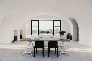 Designed as a modern-day farmhouse, Masseria Moroseta uses local materials, traditional building methods, and details from the local architecture, resulting in a building that fits perfectly within the olive trees, a real Pugliase vernacular. The Masseria is a working farm of organic olive oil, and has six suits with private gardens, for holidays immersed in the countryside, with views to the sea.