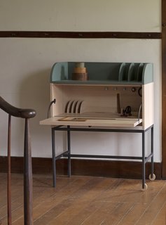 Work Station by Ladies & Gentlemen - Photo 3 of 3 -