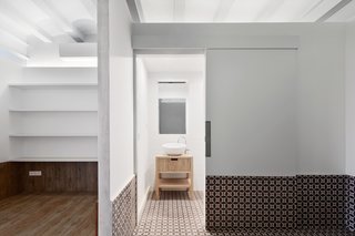 Tamarit Apartment by RAS arquitectura - Photo 1 of 4 -