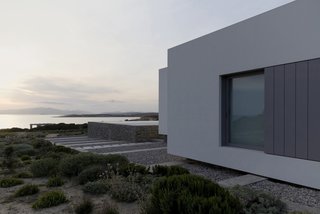 Paros House by John Pawson - Photo 3 of 4 -