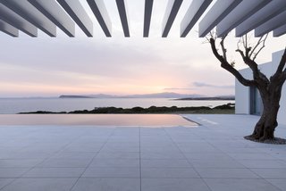 Paros House by John Pawson - Photo 4 of 4 -