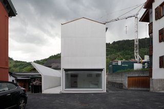 House in Laax by Valerio Olgiati - Photo 2 of 5 -