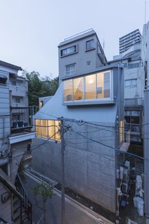 House in Tokyo by Ako Nagao + miCo - Photo 2 of 6 -