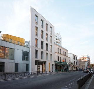 Belleville by Septembre - Photo 1 of 4 -