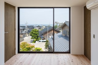 Residence in Sotohisumi by Nakasai Architects - Photo 4 of 6 -
