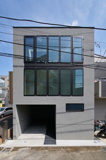 House in Nakamaruko by PANDA - Photo 2 of 7 -