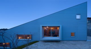 5-in-1 Room Dwelling by Matsuyama Architects and Associates - Photo 1 of 4 -