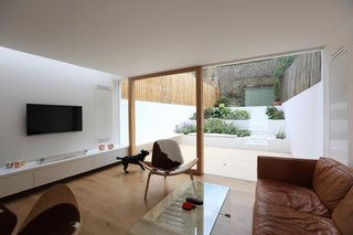 Extension to a Private House by Tamir Addidi Architecture - Photo 5 of 5 -