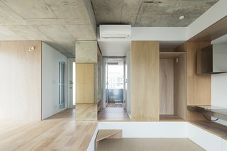 Tatsumi Apartment House by Hiroyuki Ito Architects - Photo 4 of 6 -