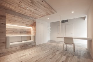 Shibuya Apartment 201 by Hiroyuki Ogawa Architects - Photo 4 of 7 -