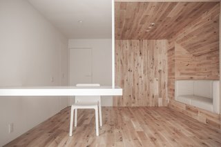 Shibuya Apartment 201 by Hiroyuki Ogawa Architects - Photo 5 of 7 -