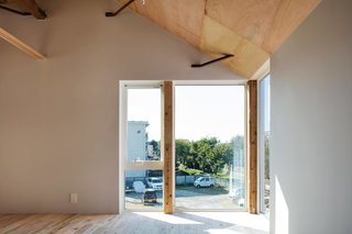 House Between Pillars by Camp Design Inc - Photo 6 of 14 -