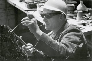 Bertoia working with an acetylene torch, 1952.