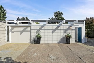 Well-preserved through the decades, 49 Cameo Way is a stunning example of a near-mint condition Eichler in Diamond Heights.