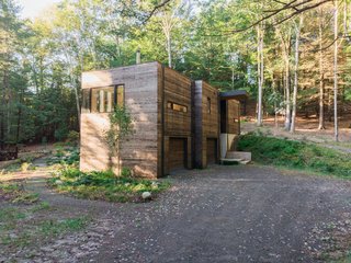 The home "is really about place, how it sits on the site, how it responds to the sun," reflects McKeel.