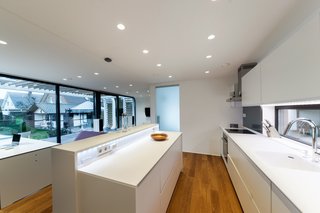 Coodo 64 comes equipped with a full kitchen, bathroom, and bedroom. 
