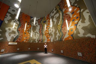 Marino Santa Maria used over 1.5 million tiles in his mosaics in the Buenos Aires subway stop at Plaza Italia in Palermo. 