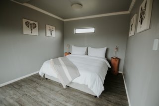 Take in the South African Countryside in This Shipping Container Eco-Cabin - Photo 4 of 8 -