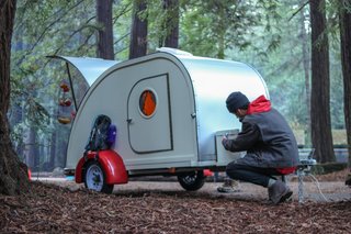 No Trailer, No Problem—This Cozy Teardrop Is For Rent - Photo 9 of 10 -