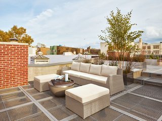 Top 5 Homes of the Week With Incredible Outdoor Spaces - Photo 2 of 5 -