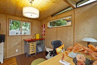 Modern-Shed| Secluded Office - Photo 3 of 3 -