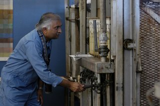 The kilns are adjusted by hand using valves and pressure gauges.