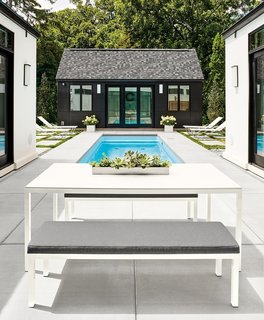 Pratt outdoor table, Pratt outdoor benches