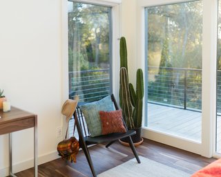 Oskar lounge chair 