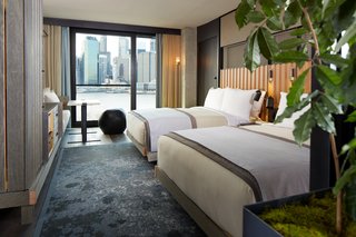 On the Waterfront:
1 Hotel Brooklyn Bridge - Photo 6 of 12 -