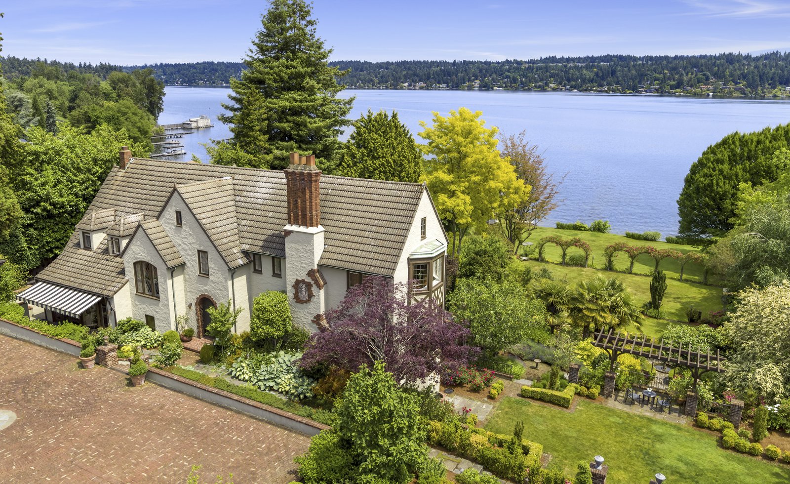 A Rare Magnificent Waterfront Property in Seattle Asks 8.49M (5… Dwell