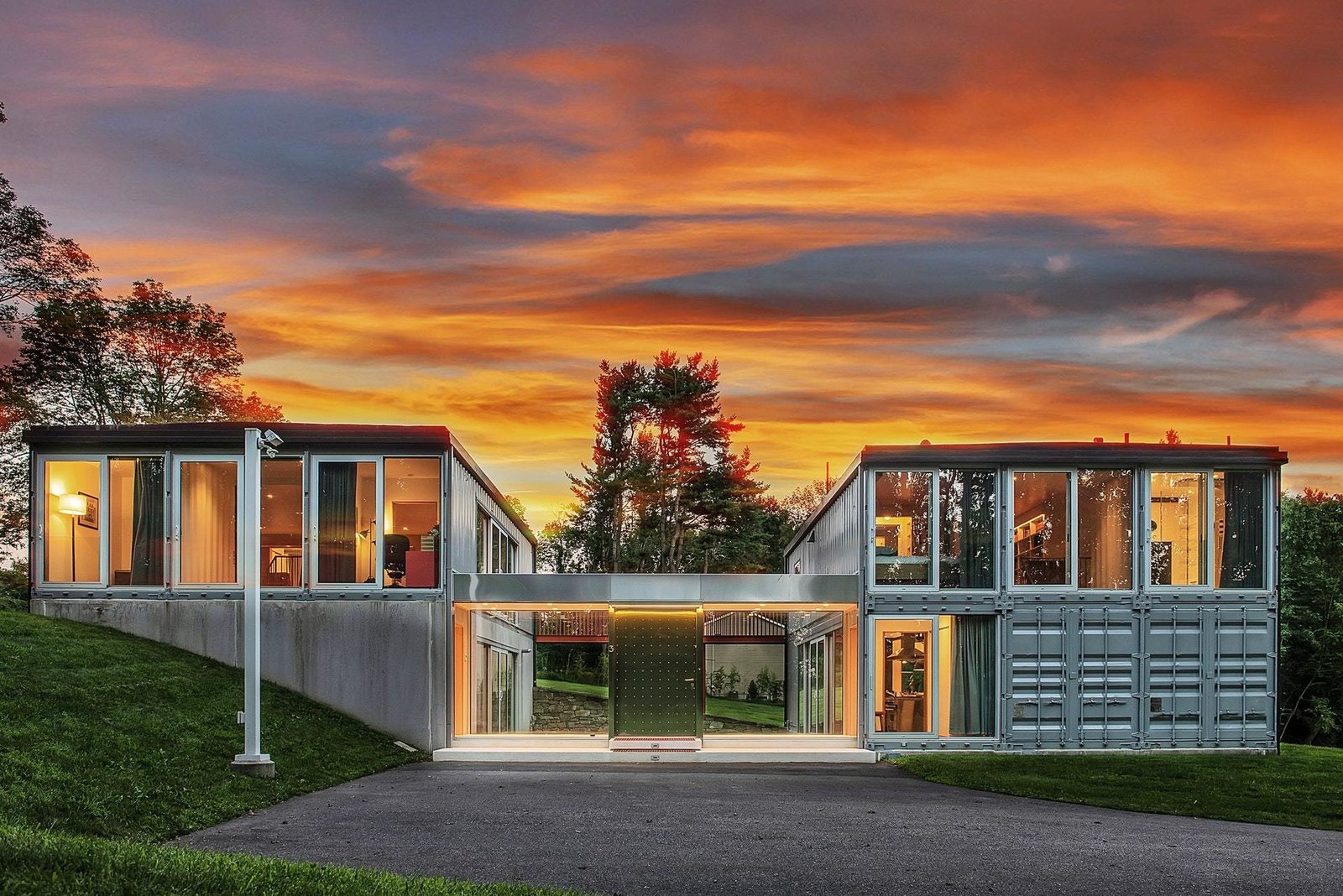 A Dreamy Shipping Container Home in New Jersey Asks 875K (6 Photos