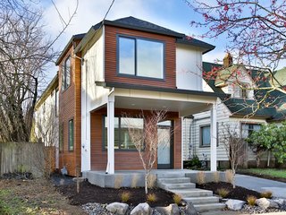 11 of Our Favorite Pacific Northwest Homes From the Community - Photo 11 of 11 -