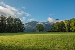 Spotlight on John Yeon, the Father of Northwest Regional Architecture - Photo 13 of 14 - The Shire, Columbia River Gorge.