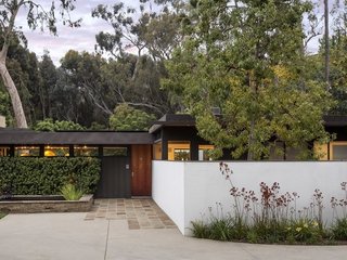Stuart Bailey House by Richard Neutra in Los Angeles' Pacific Palisades neighborhood.
