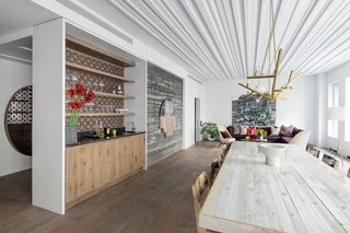 Nestled in the heart of New York City's Tribeca neighborhood, 12 Warren features 13 full-floor duplex and triplex residences that have been designed, developed, and constructed by real estate firm DDG. In addition to a number of artisanal design elements, select homes feature wet bars with DDG-designed cabinetry, Julien sinks, and 30-inch Sub-Zero refrigerators. 