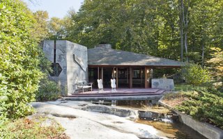 The 1,200-square-foot guest house.