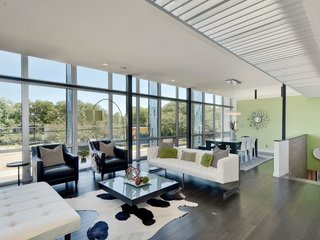 Feel at Home While Exploring Austin at One of These Modern Short-Term Rentals - Photo 7 of 17 - The bright and airy contemporary home sleeps eight, so bring your friends.